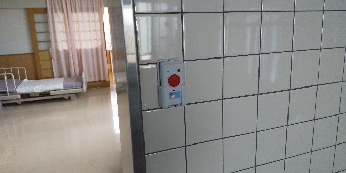 呼出しボタン03
